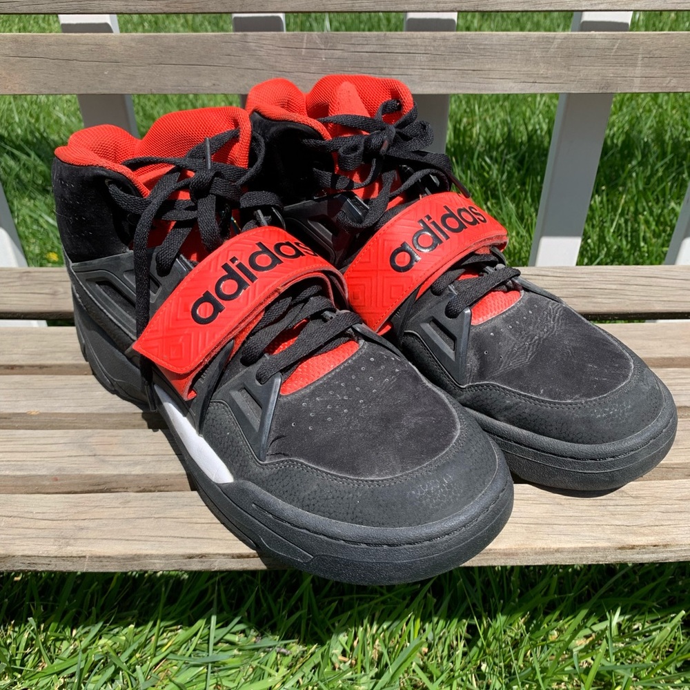 adidas Mutombo TR Block basketball shoes